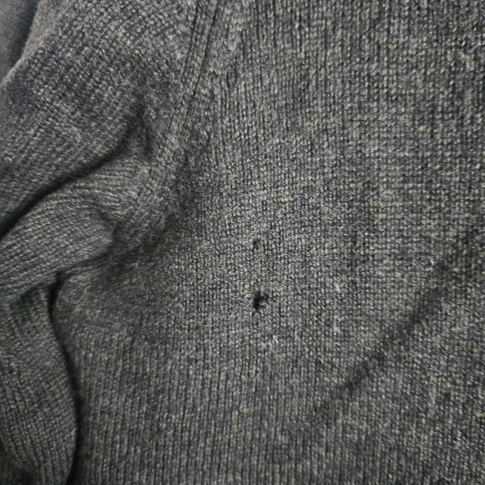 Muji Mens Wool Yak Hair Blend V-Neck Cardigan Sweater Dark Olive Green Large